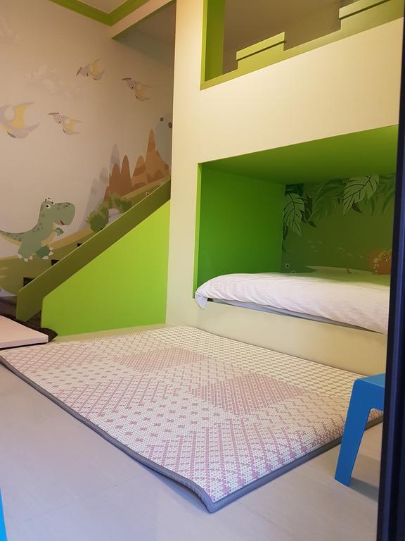 Childlike Innocence Homestay 花蓮市 エクステリア 写真