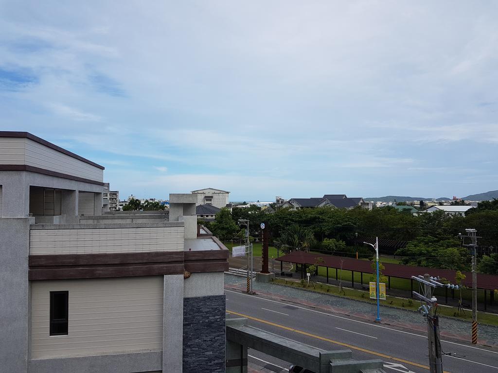 Childlike Innocence Homestay 花蓮市 エクステリア 写真
