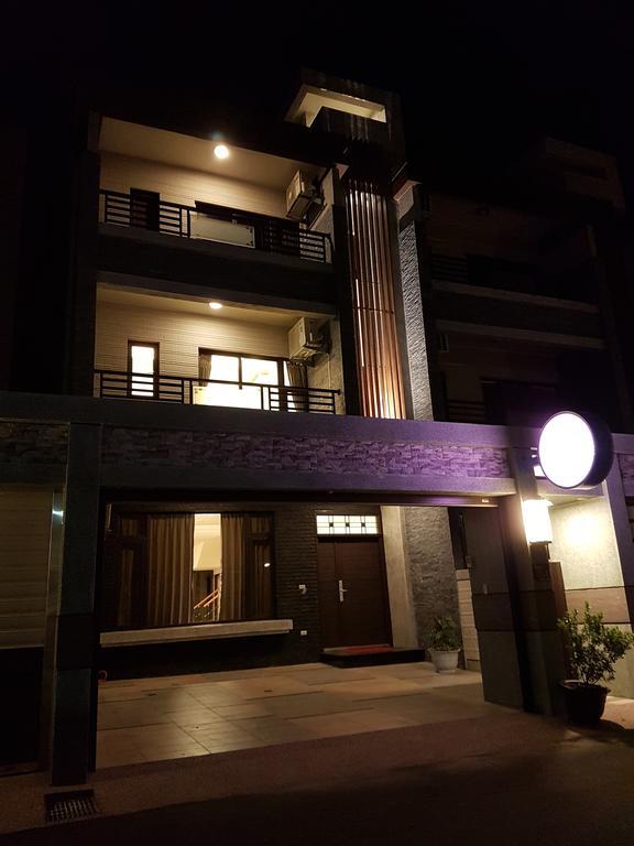 Childlike Innocence Homestay 花蓮市 エクステリア 写真