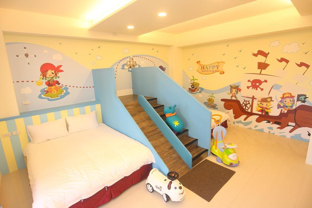 Childlike Innocence Homestay 花蓮市 エクステリア 写真