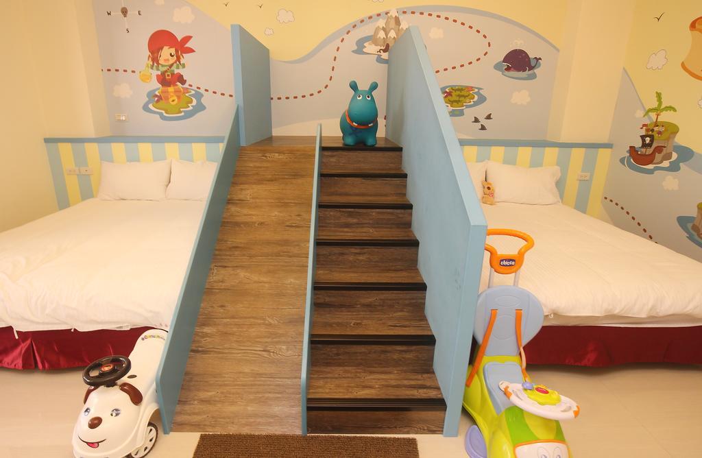 Childlike Innocence Homestay 花蓮市 エクステリア 写真