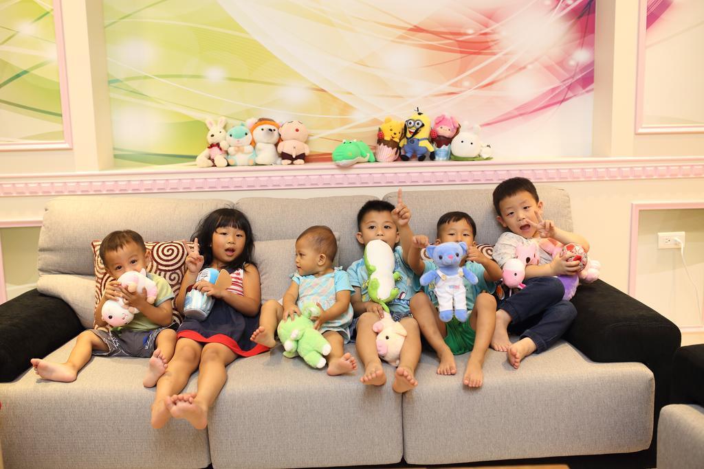Childlike Innocence Homestay 花蓮市 エクステリア 写真