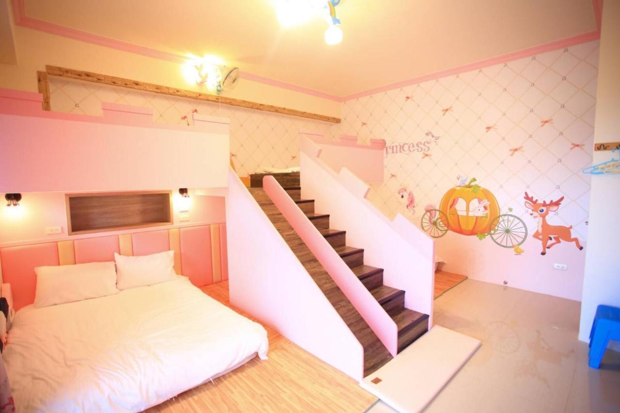 Childlike Innocence Homestay 花蓮市 エクステリア 写真